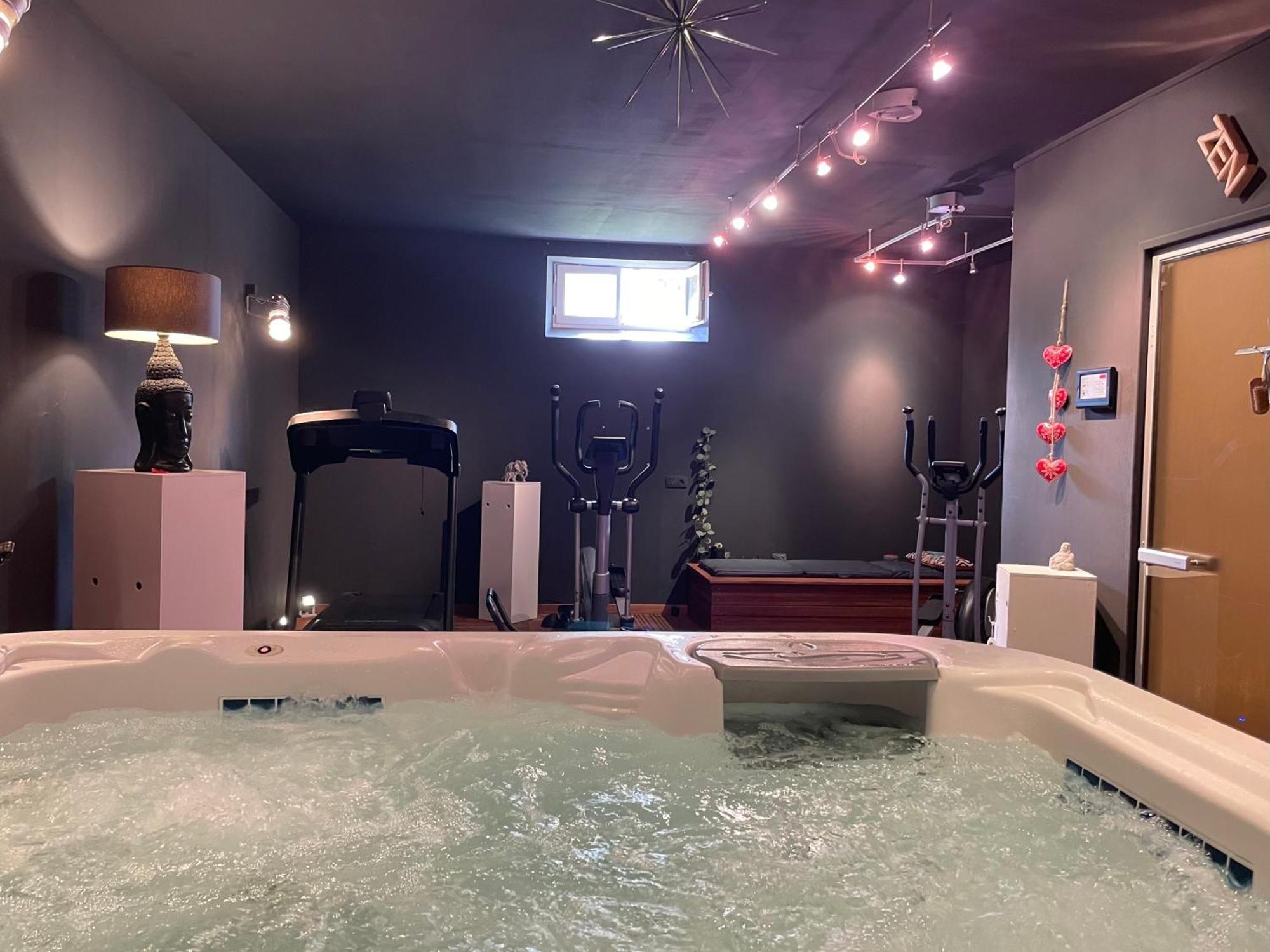 Gite A La Campagne Les Grandes Maisons Espace Jacuzzi Hammam Spa Lorris Bagian luar foto